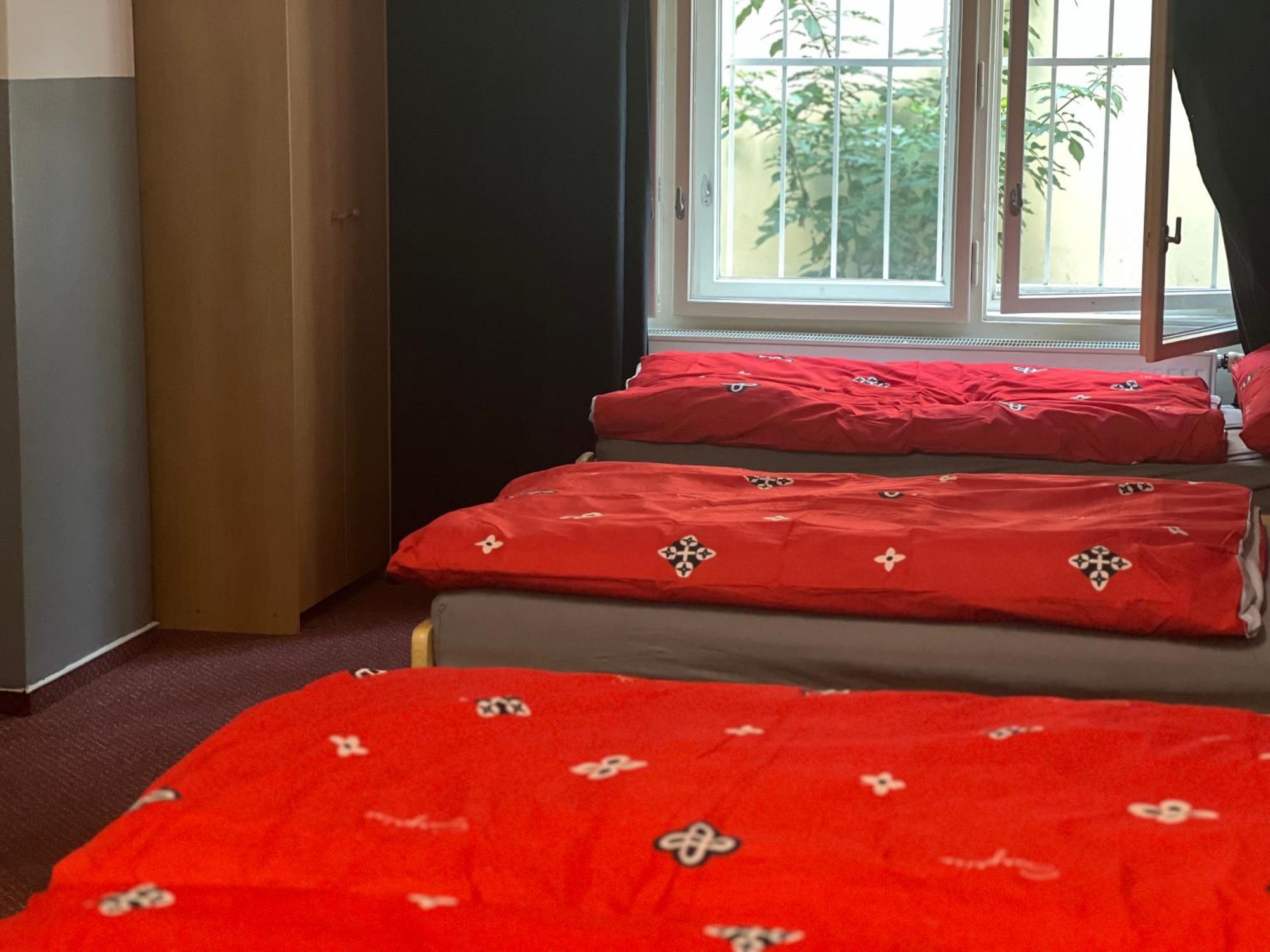 Albergue Moon *